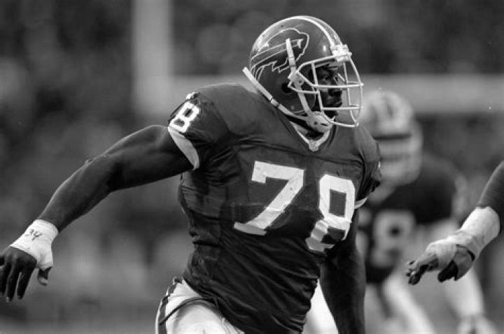 Exquisite Kiari Sharpe | Skilled American Football Player