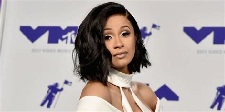 How Tall Is Cardi