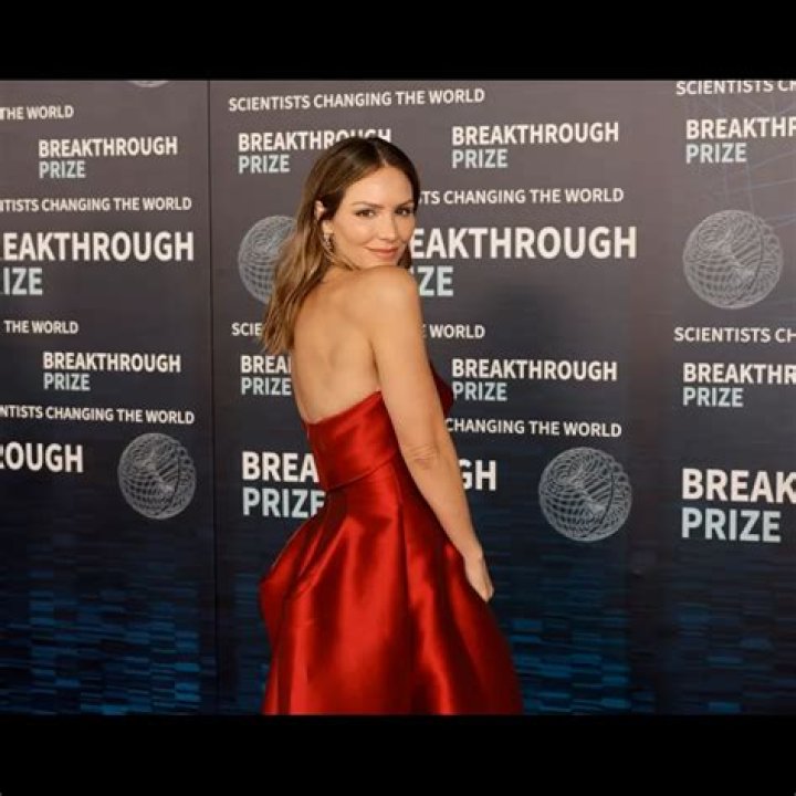 Katharine Mcphee Net Worth 2023