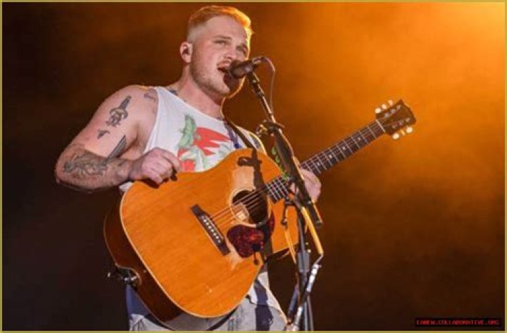 Learn The Height Of Singer-Songwriter Zach Bryan